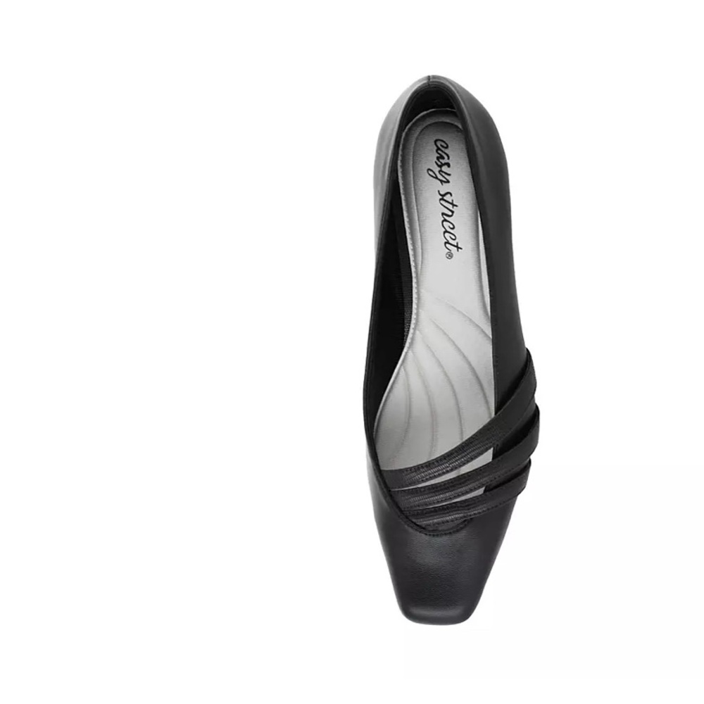Easy Spirit Black Flats for Effortless Style